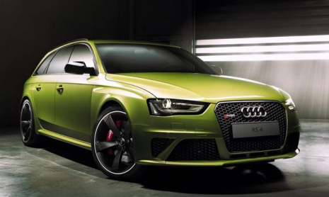 Audi представил RS4 Avant в новом цвете